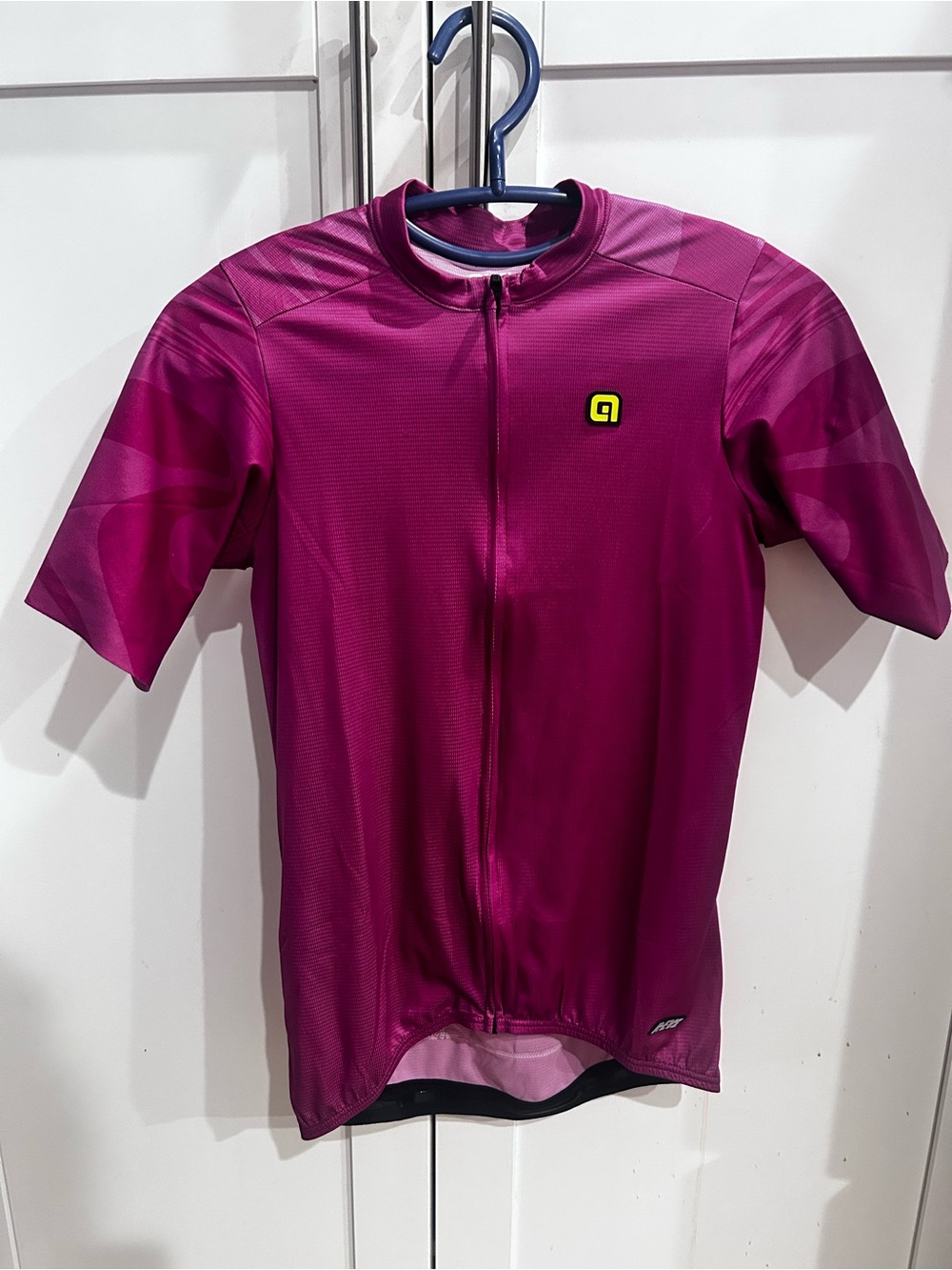 Women’s Size M Sleeve Cycling Jersey - Magenta